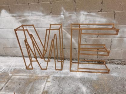 metal letter frame stand 4 600x450 1