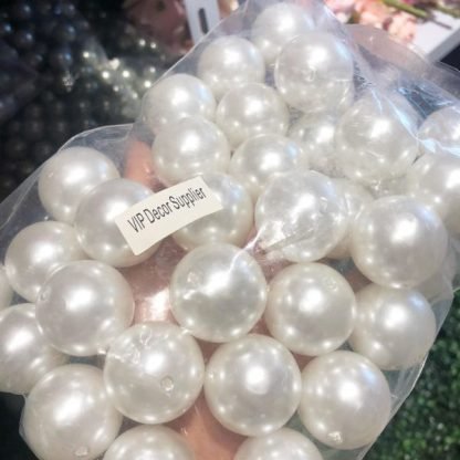 White Pearl Round Beads 600x600 1