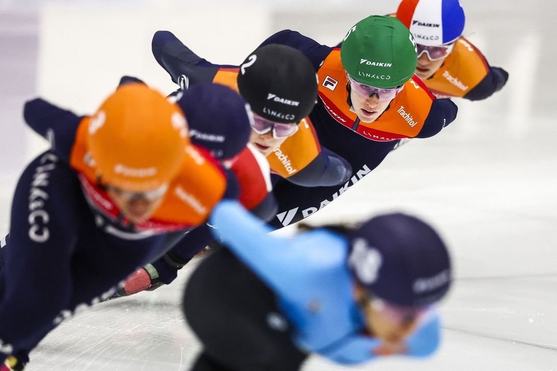 short-track speed skating