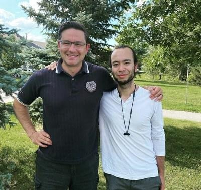 Pierre Poilievre (MP) with producer Ilon Tyan behind the scenes of Episode 1 of TD Virtual South Asian Fest (CNW Group/Fineqia International Inc.)