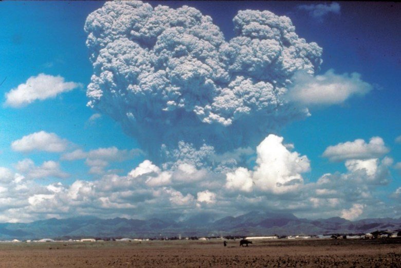 Photo of a volcanic plume from Mount Pinatubo in 1991.